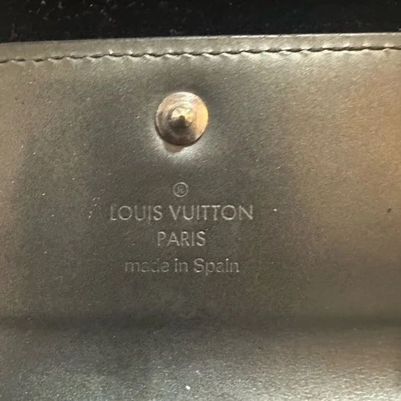 Louis Vuitton Key Case - Picture 6 of 12
